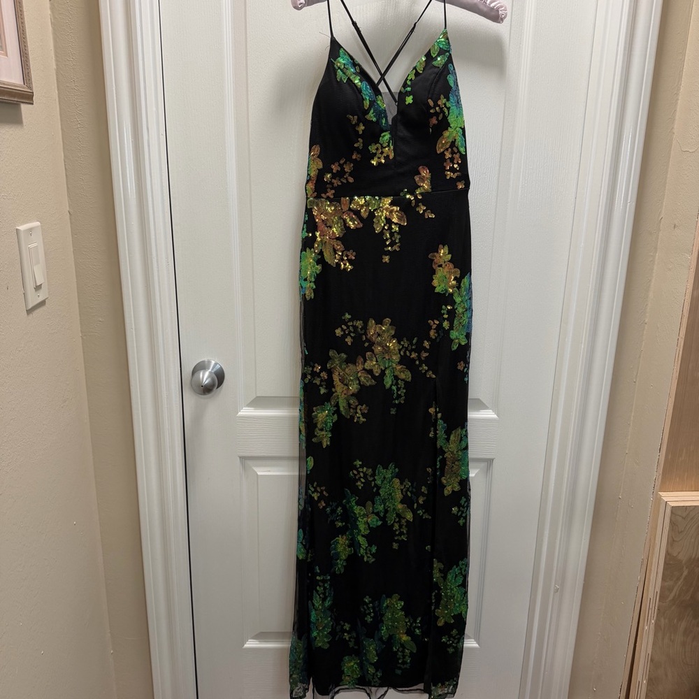 EUC City Triangles Black Floral Sequin Maxi Dress w/Green & Gold Accents Size 3